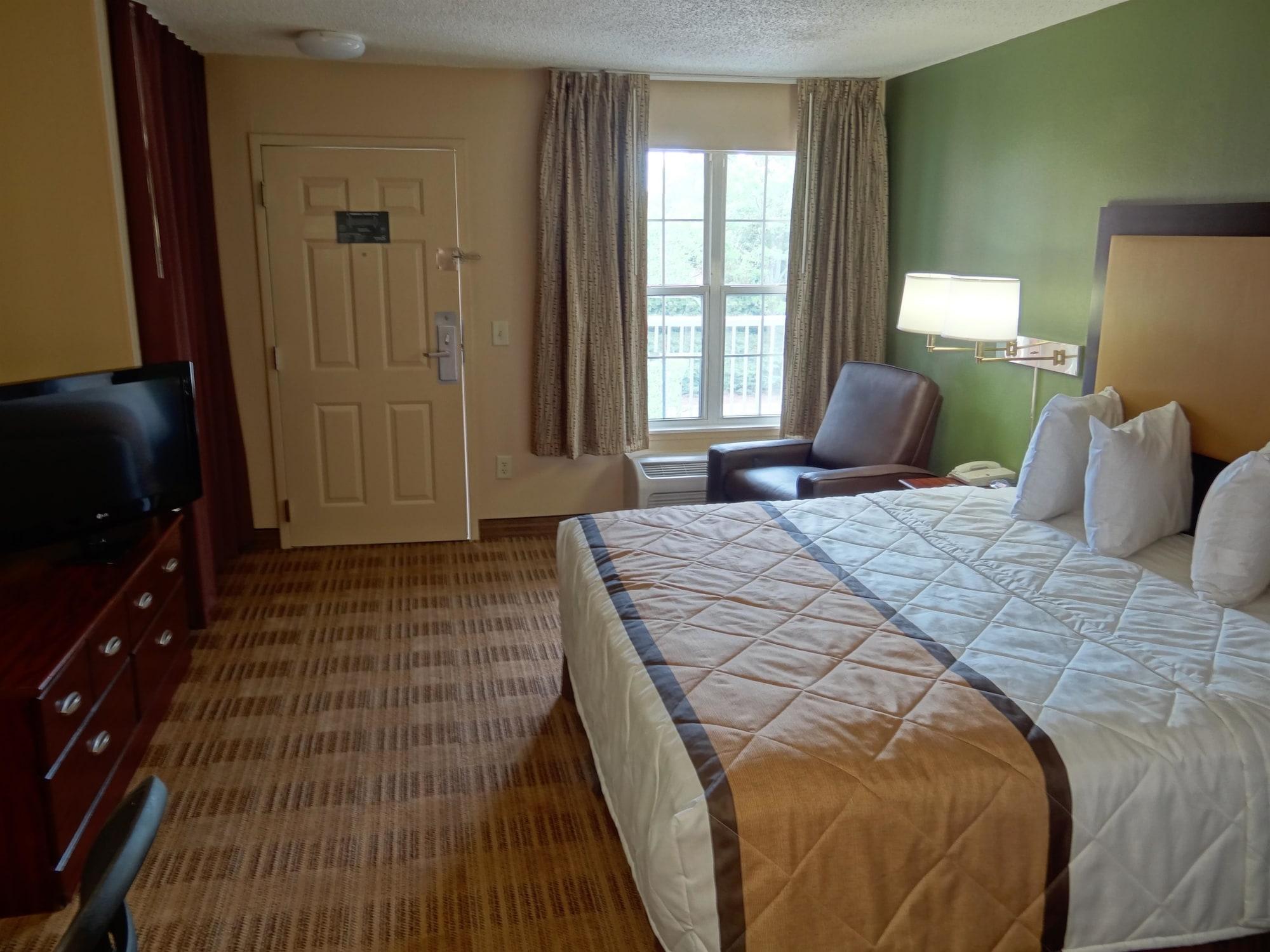 Extended Stay America Suites - Fort Lauderdale - Cypress Creek - Andrews Ave Oakland Park Exteriör bild