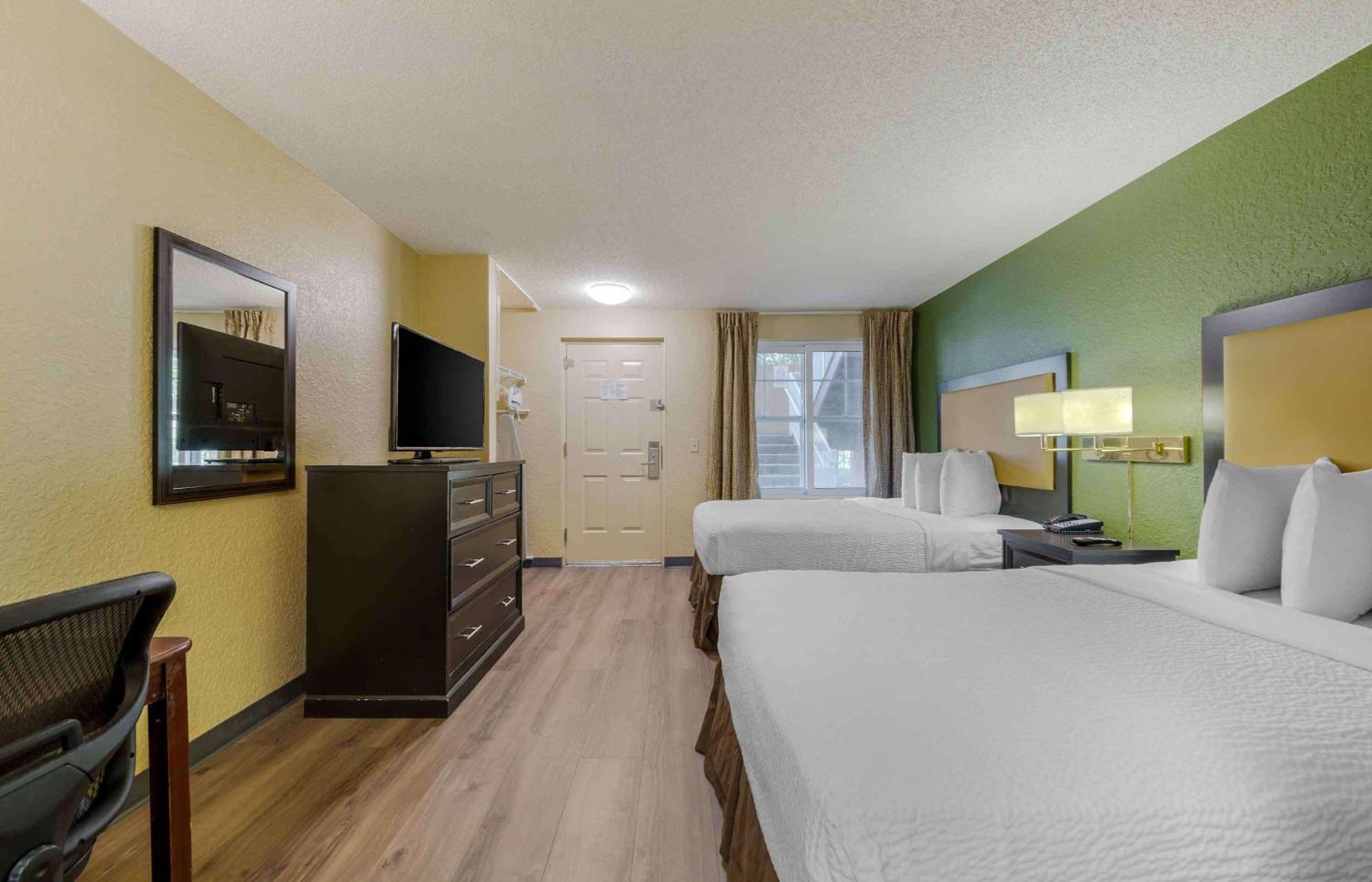 Extended Stay America Suites - Fort Lauderdale - Cypress Creek - Andrews Ave Oakland Park Exteriör bild