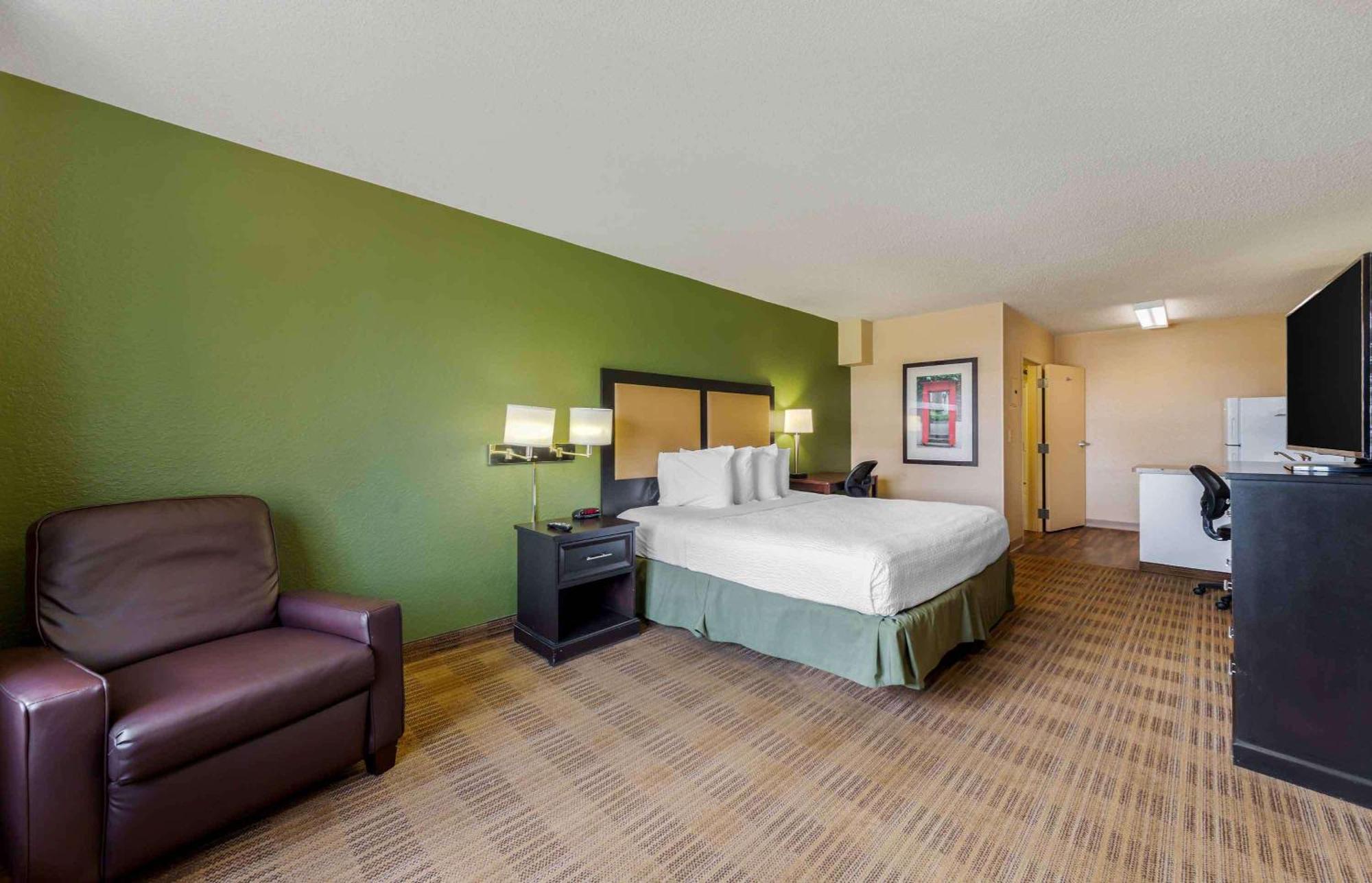 Extended Stay America Suites - Fort Lauderdale - Cypress Creek - Andrews Ave Oakland Park Exteriör bild