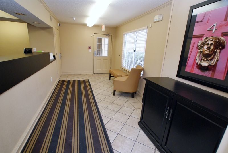 Extended Stay America Suites - Fort Lauderdale - Cypress Creek - Andrews Ave Oakland Park Exteriör bild