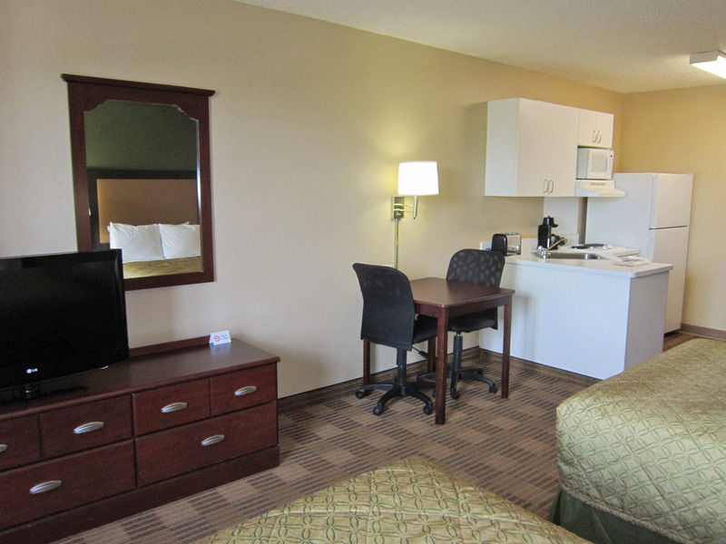 Extended Stay America Suites - Fort Lauderdale - Cypress Creek - Andrews Ave Oakland Park Exteriör bild