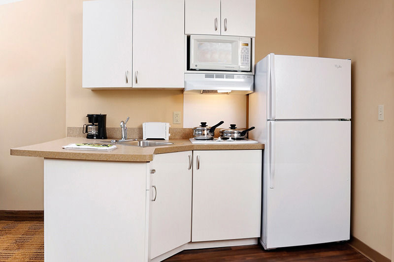 Extended Stay America Suites - Fort Lauderdale - Cypress Creek - Andrews Ave Oakland Park Exteriör bild