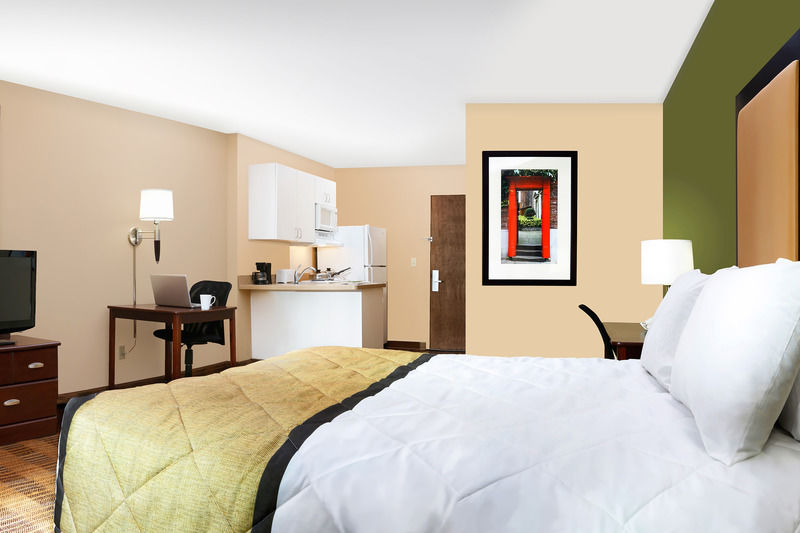 Extended Stay America Suites - Fort Lauderdale - Cypress Creek - Andrews Ave Oakland Park Exteriör bild